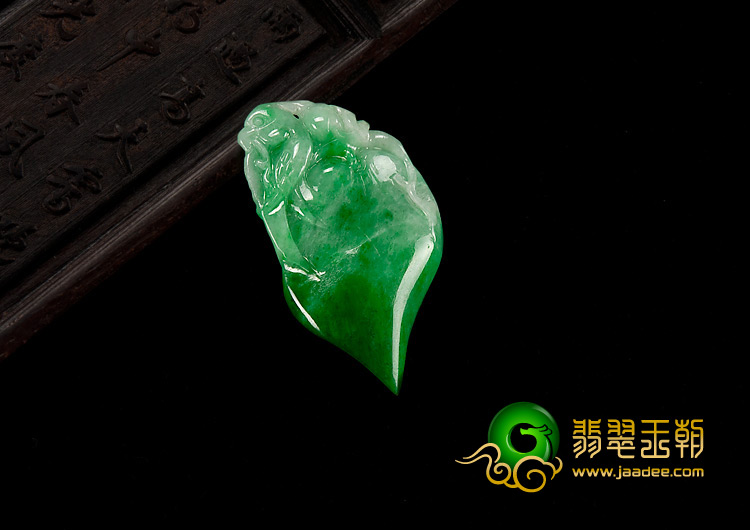 糯冰种阳绿缅甸翡翠A货寿桃挂件