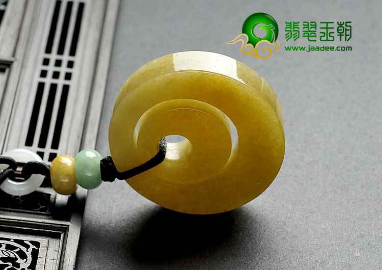 糯冰种黄翡缅甸翡翠A货时来运转挂件