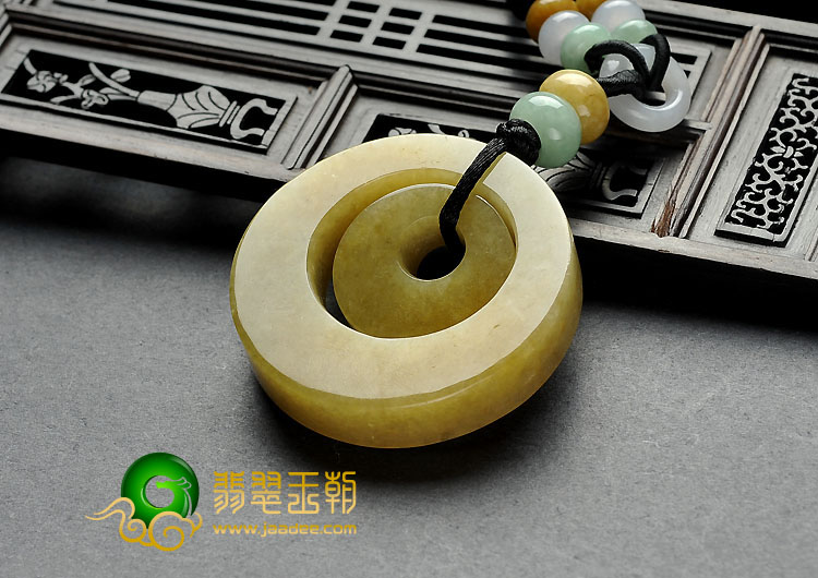 糯冰种黄翡缅甸翡翠A货时来运转挂件