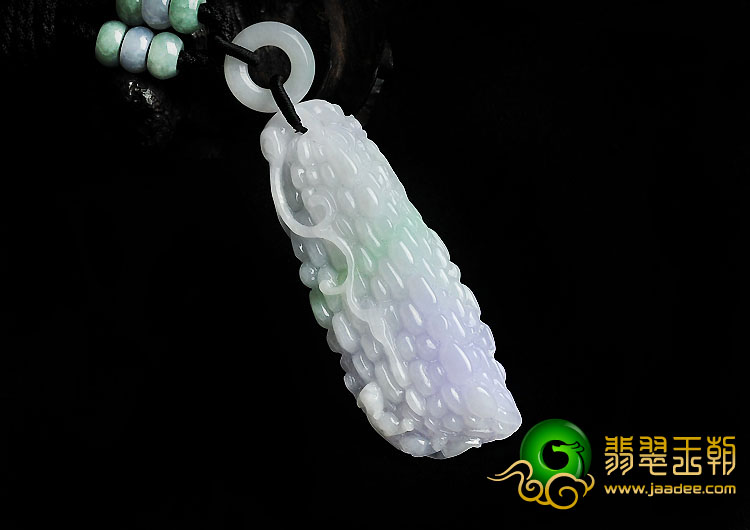 糯冰种春带彩缅甸翡翠A货苦尽甘来挂件