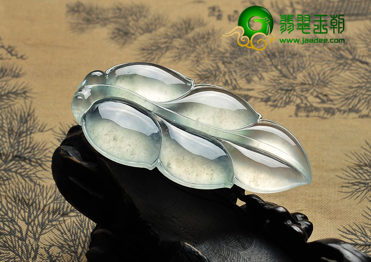 冰玻种淡晴水略飘花缅甸翡翠A货叶子挂件