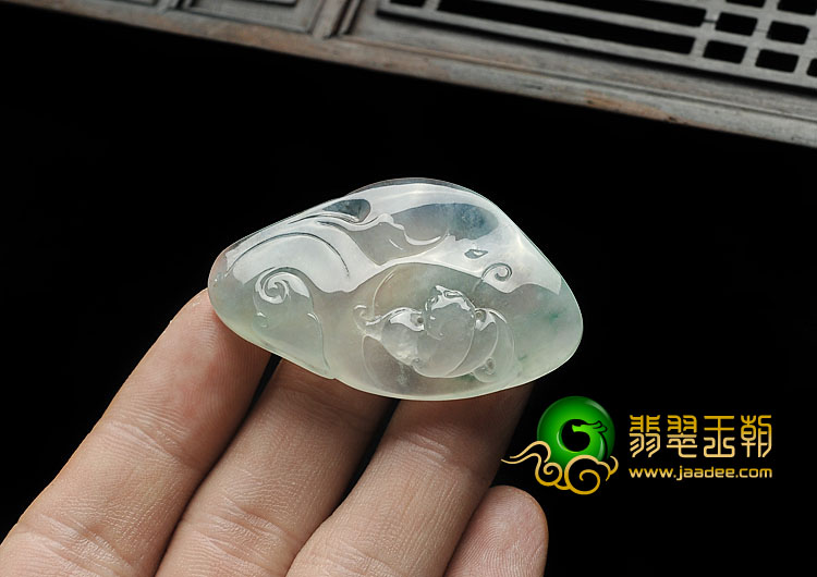冰种略飘花缅甸翡翠A货福从天降挂件