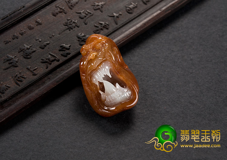 糯冰种褐红翡缅甸翡翠A货辟邪挂件