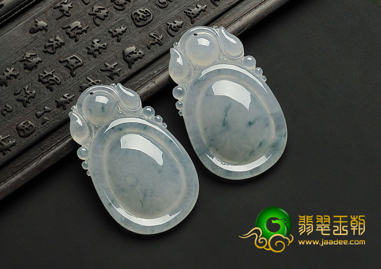 冰种淡春飘花缅甸翡翠A货福在眼前挂件（一对）