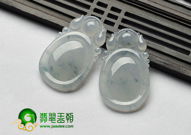 冰种淡春飘花缅甸翡翠A货福在眼前挂件（一对）
