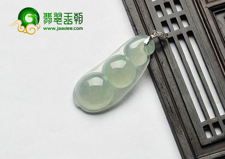 冰种晴水缅甸翡翠A货豆子挂件