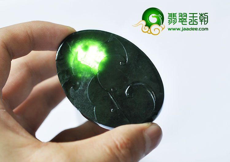 冰种墨翠缅甸翡翠A货龙牌挂件