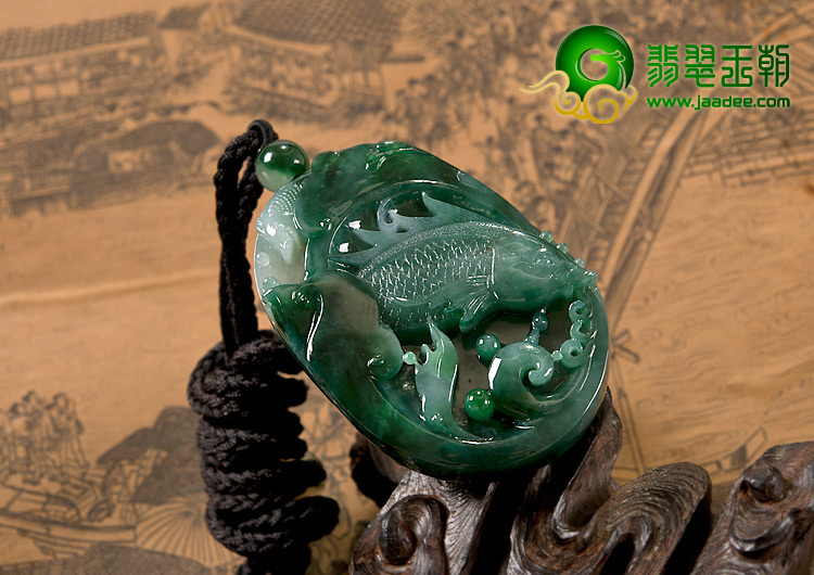 冰种墨绿缅甸翡翠A货年年有余挂件