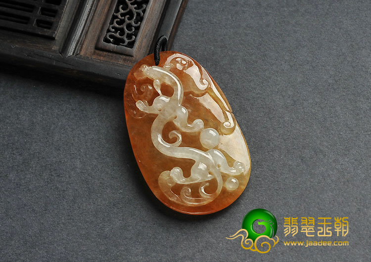 冰种红黄翡缅甸翡翠A货飞龙在天挂件