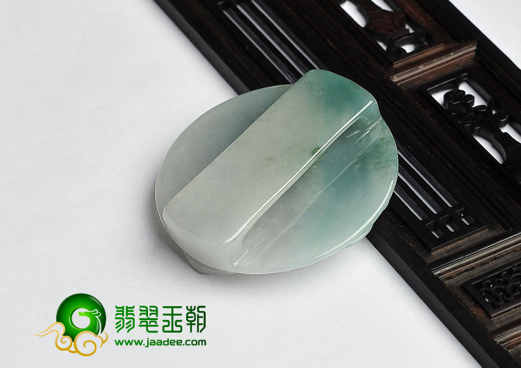 糯冰种晴水缅甸翡翠A货虎头腰牌