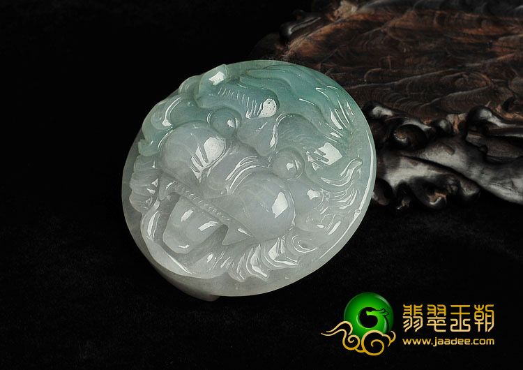 糯冰种晴水缅甸翡翠A货虎头腰牌