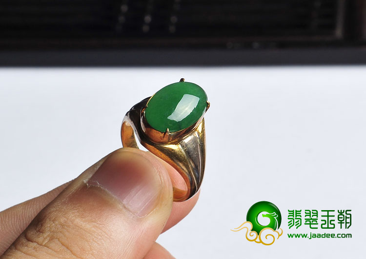 冰种菠菜绿缅甸翡翠A货戒面（单价）
