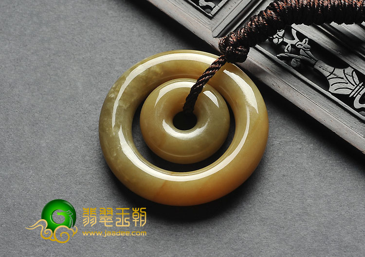 (超值推荐)糯冰种褐黄翡缅甸翡翠A货平安环挂件