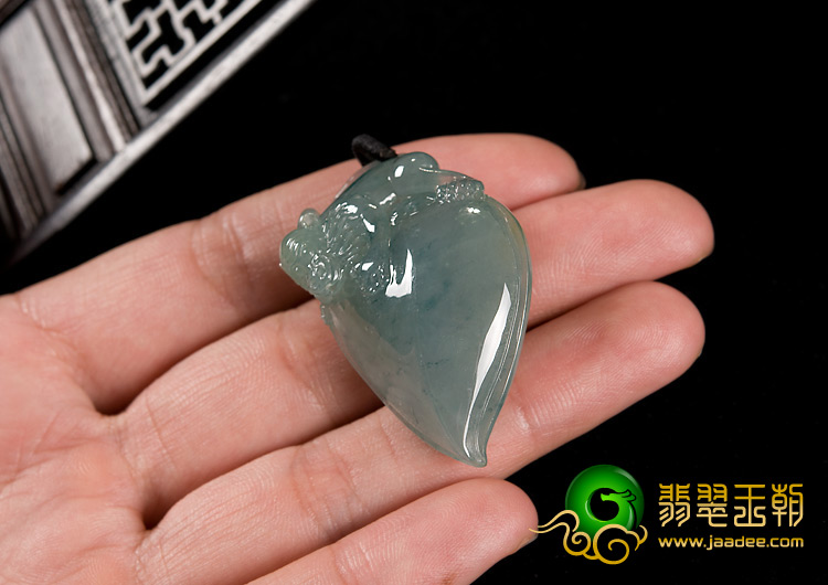冰种晴水缅甸翡翠A货灵猴献寿挂件