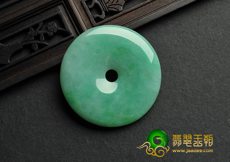 糯冰种翠色缅甸翡翠A货平安扣挂件