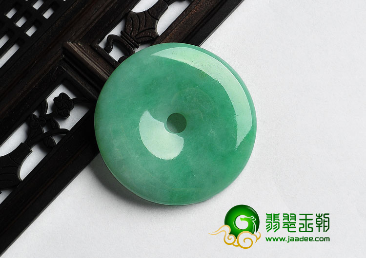 糯冰种翠色缅甸翡翠A货平安扣挂件