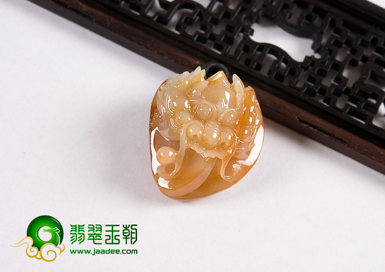 feicui糯冰种黄翡缅甸翡翠A货龙头挂件