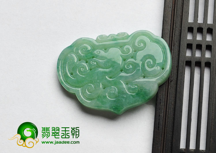 糯冰种飘翠缅甸翡翠A货长命锁挂件