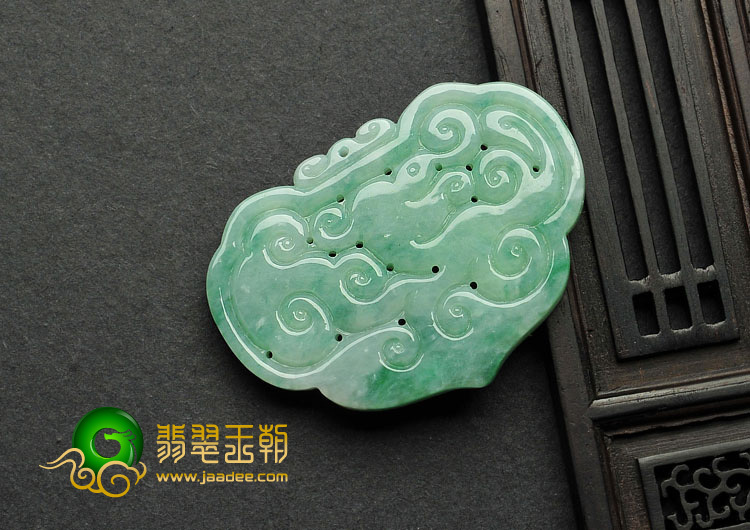 糯冰种飘翠缅甸翡翠A货长命锁挂件