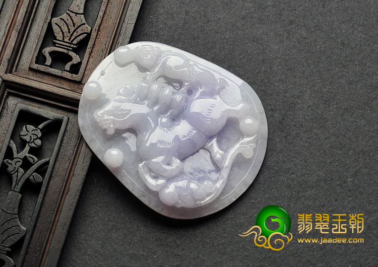 糯冰种淡紫罗兰缅甸翡翠A货马牌挂件