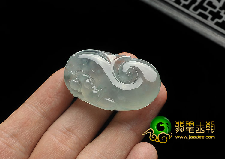 冰种晴水略飘花缅甸翡翠A货如意寿挂件