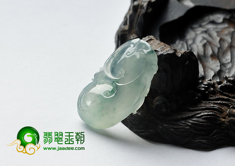 冰种晴水略飘花缅甸翡翠A货如意寿挂件