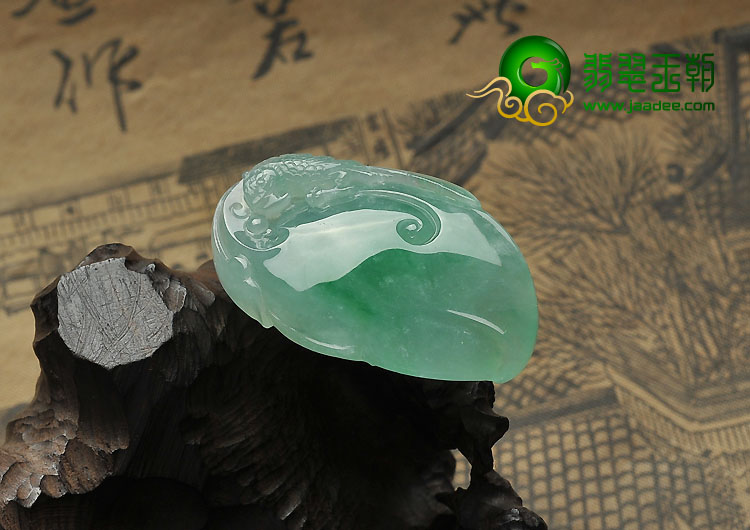 冰种苹果绿缅甸翡翠A货吉鸟献寿挂件
