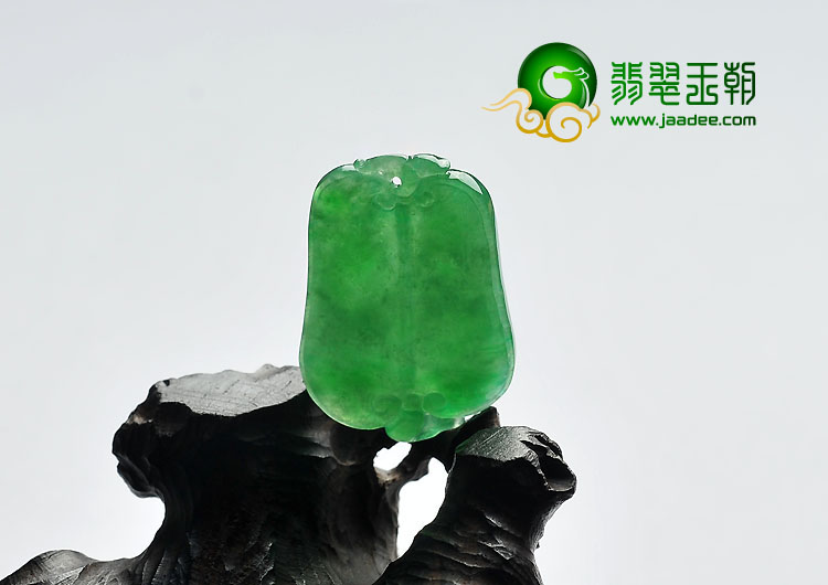 冰种正阳绿缅甸翡翠A货玉扇挂件
