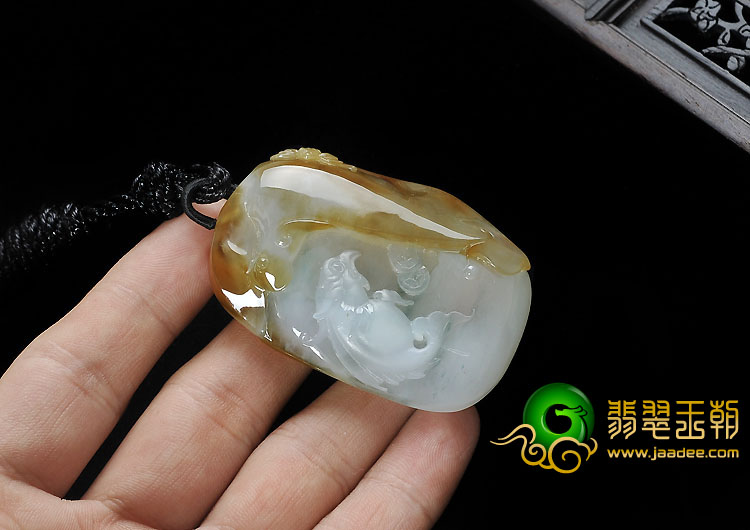 冰种褐黄翡略飘花缅甸翡翠A货鱼龙变挂件