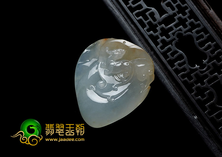 冰种淡黄翡缅甸翡翠A货天心月圆挂件