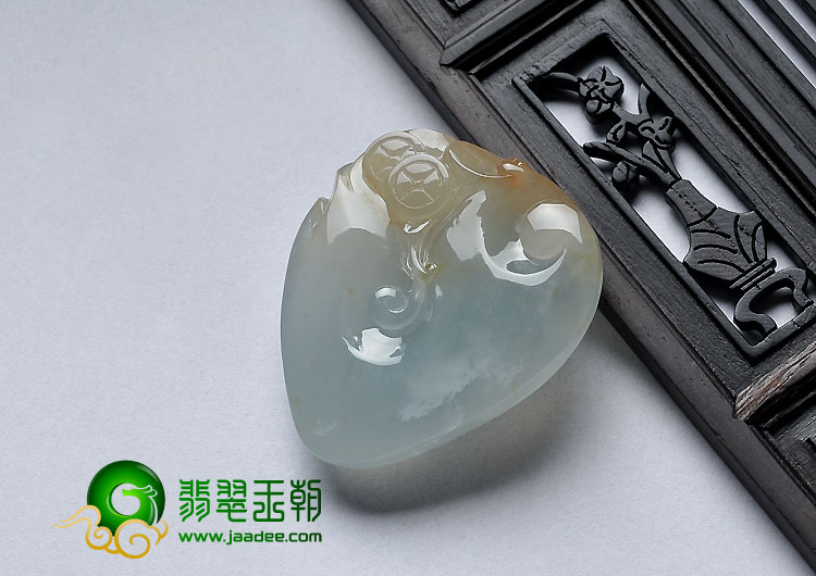 冰种淡黄翡缅甸翡翠A货天心月圆挂件