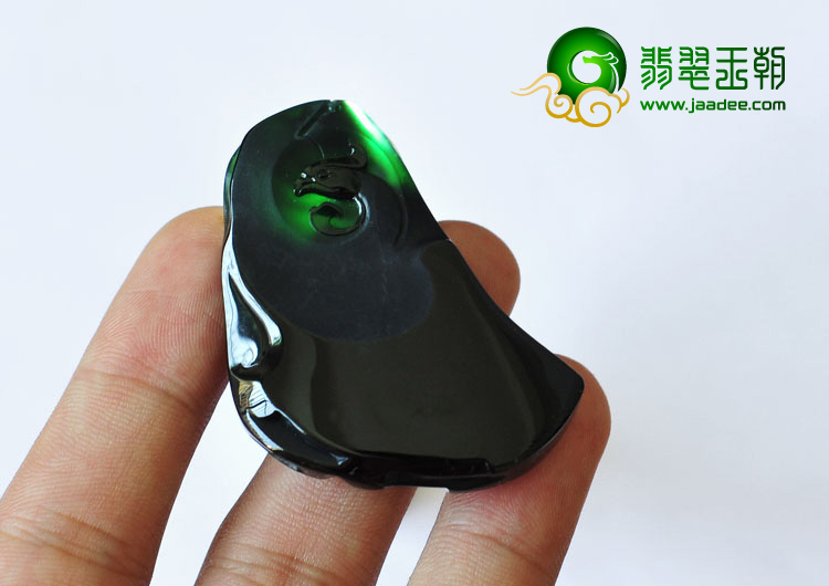 冰种墨翠缅甸翡翠A货府中有龙挂件