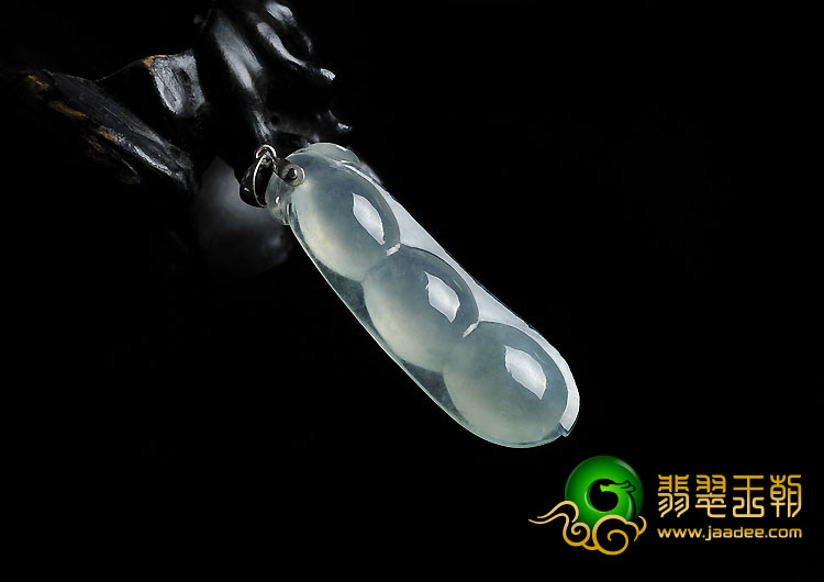 冰种晴水缅甸翡翠A货四季豆挂件