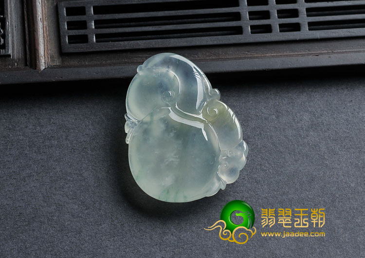 冰种飘花略带黄翡缅甸翡翠A货福禄寿挂件