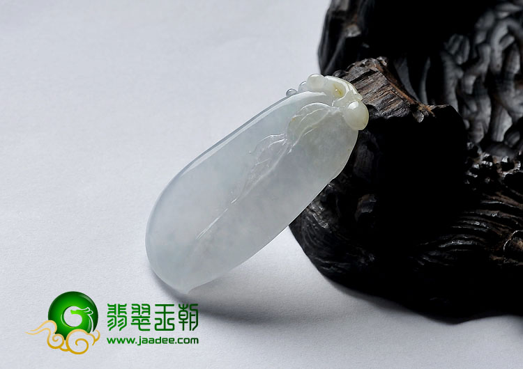 冰种晴水略带黄翡缅甸翡翠A货福瓜挂件