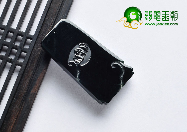 feicui冰玻种墨翠缅甸翡翠A货仿古龙牌挂件