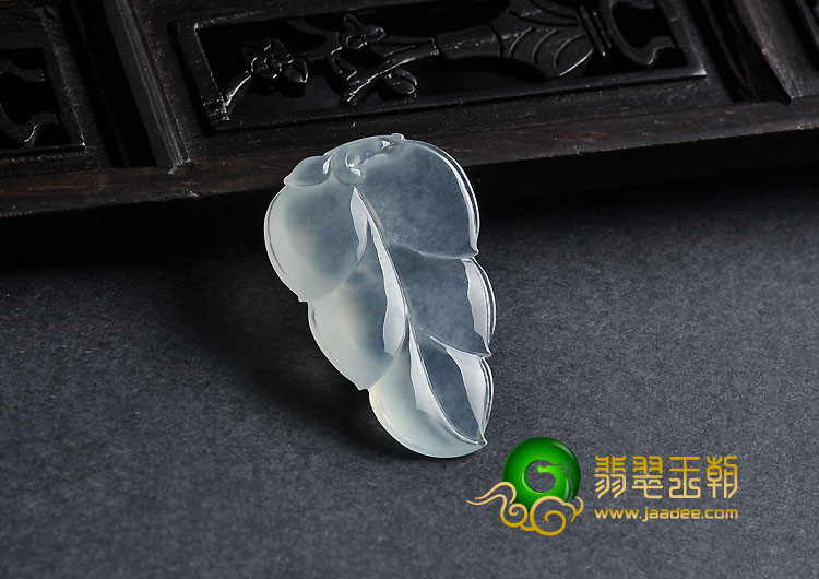 冰玻种缅甸翡翠A货叶子挂件