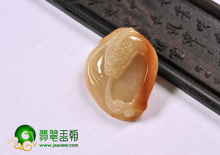 糯冰种黄翡缅甸翡翠A货龙头挂件