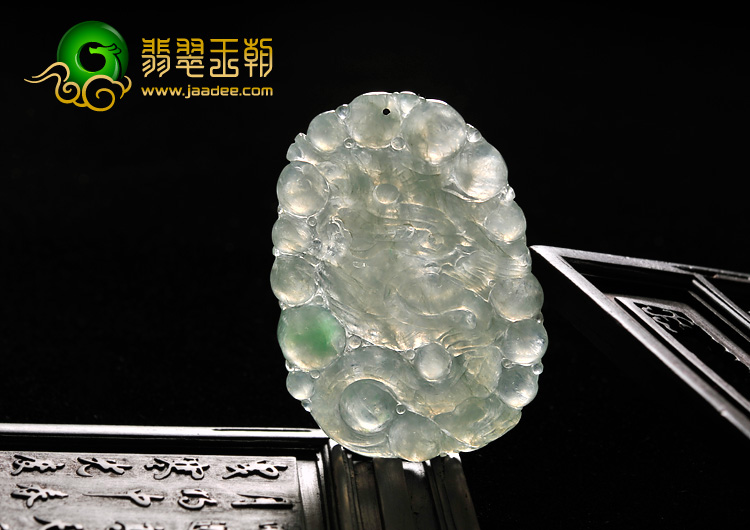 冰种晴水略飘翠缅甸翡翠A货飞龙挂件