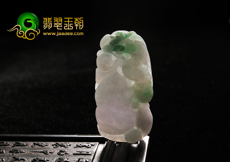 糯冰种春带彩缅甸翡翠A货一夜成龙挂件