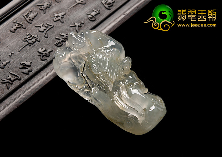冰种晴水略带淡黄翡缅甸翡翠A货英明神武挂件