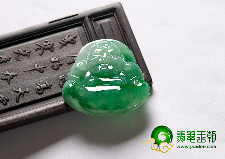 糯冰种翠色缅甸翡翠A货玉佛挂件