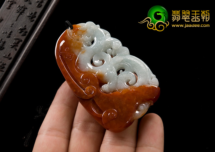 糯冰种红翡缅甸翡翠A货仿古龙挂件