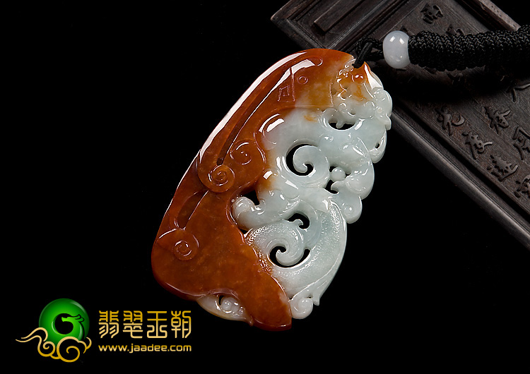 糯冰种红翡缅甸翡翠A货仿古龙挂件