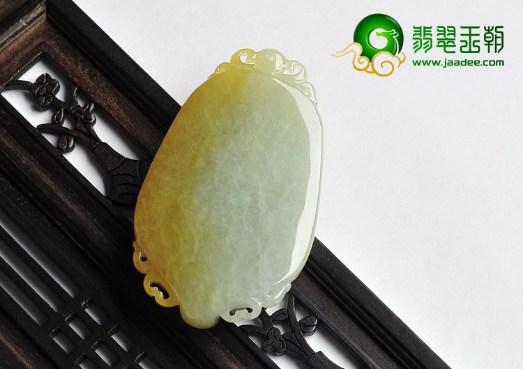 糯冰种黄翡缅甸翡翠A货生肖虎挂件