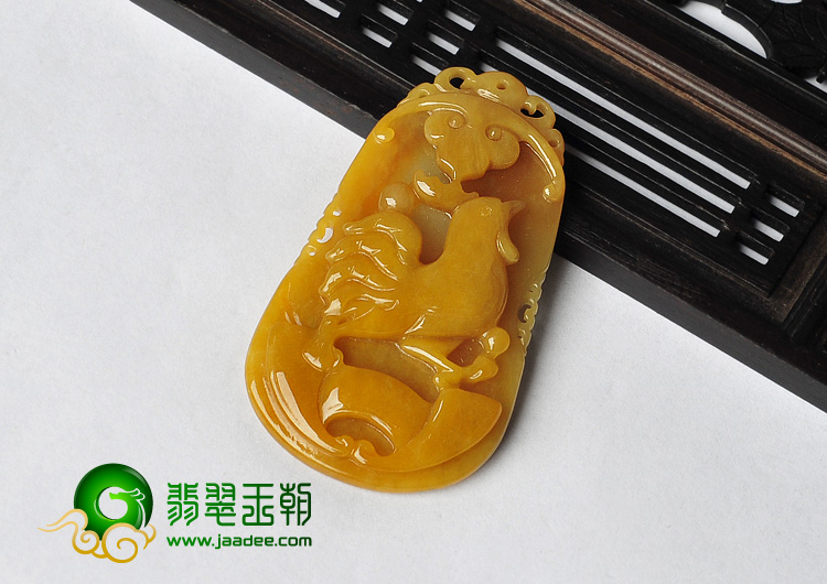糯冰种黄翡缅甸翡翠A货生肖鸡挂件