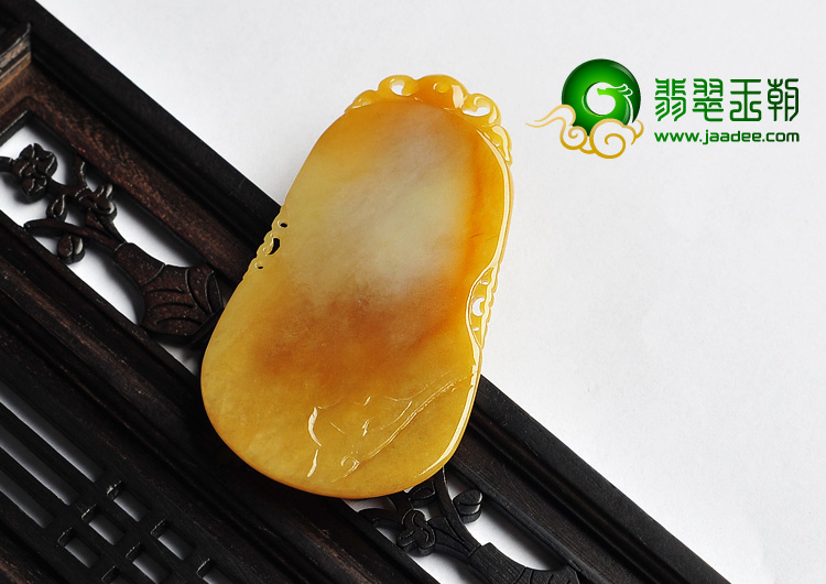 糯冰种黄翡缅甸翡翠A货生肖鸡挂件