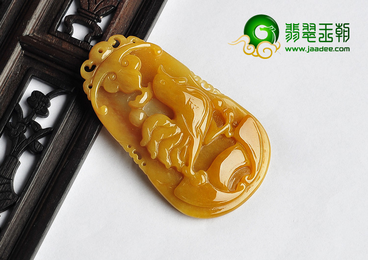 糯冰种黄翡缅甸翡翠A货生肖鸡挂件