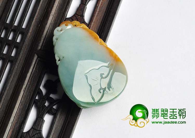 糯冰种褐黄翡缅甸翡翠A货生肖兔挂件