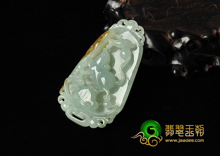 糯冰种晴水缅甸翡翠A货生肖鼠挂件